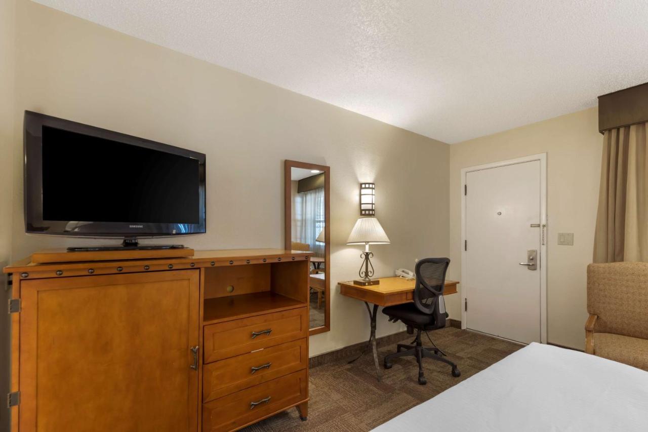 Best Western Pioneer Lusk Extérieur photo
